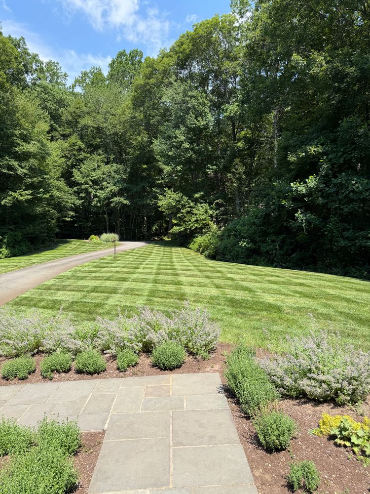 All Photos for Emerald Exterior Property Management in Old Saybrook, CT