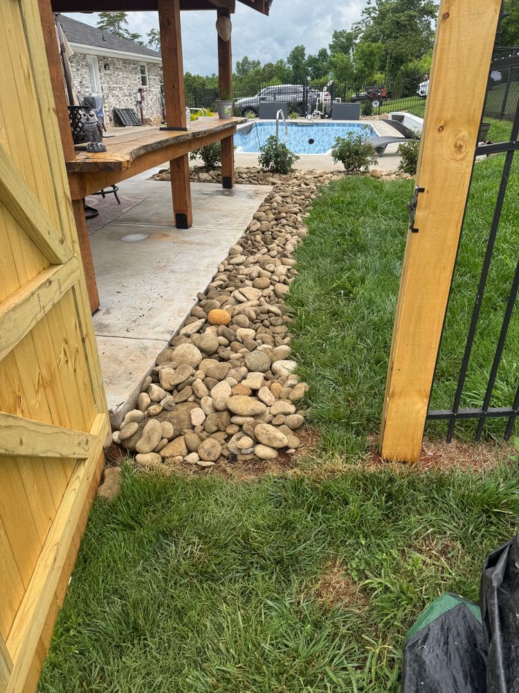 Lawn care and Landscaping for R&M Property Maintenance in Blount County, TN