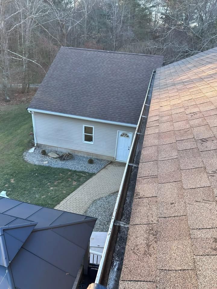 All Photos for Navedo’s Lawn Care LLC in Putnam, CT