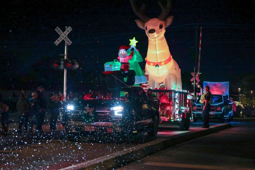 All Photos for Mora’s Lawn Services in Crowley,  TX