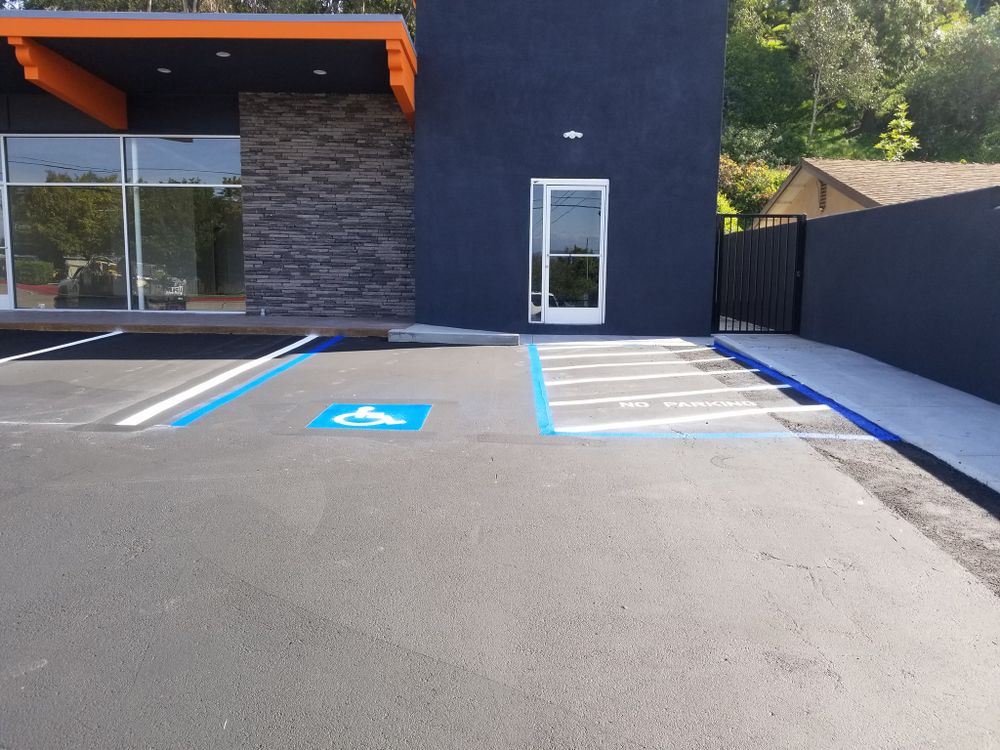 Commercial Parking Lots for Fallbrook Asphalt Company in Fallbrook, CA