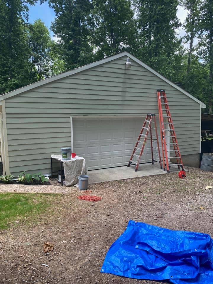 Enhance your home's beauty and protect it from the elements with our expert siding repair and installation service. Trust us to seamlessly blend durability with aesthetics for a cohesive look. for Baucom Home Repair Services, LLC in Spring Hope, NC