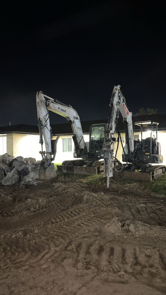 Excavating for Travis Excavating LLC in Olney,, IL