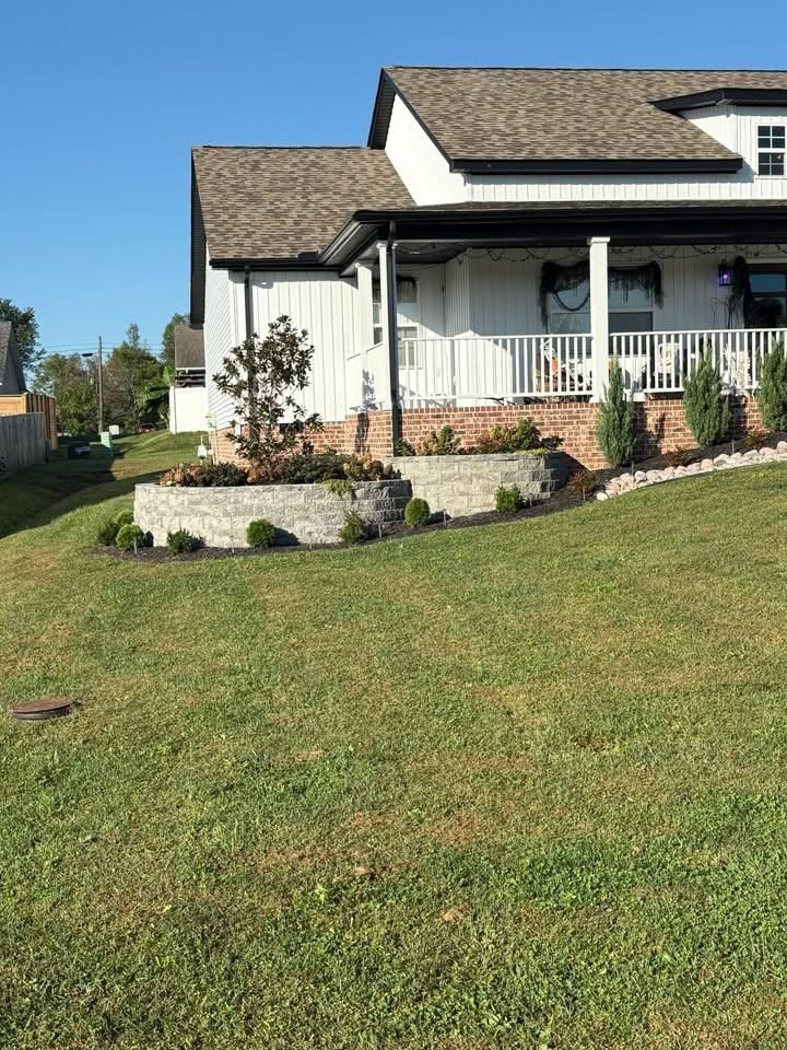 All Photos for Dust Till Dawn Lawn in London, Kentucky