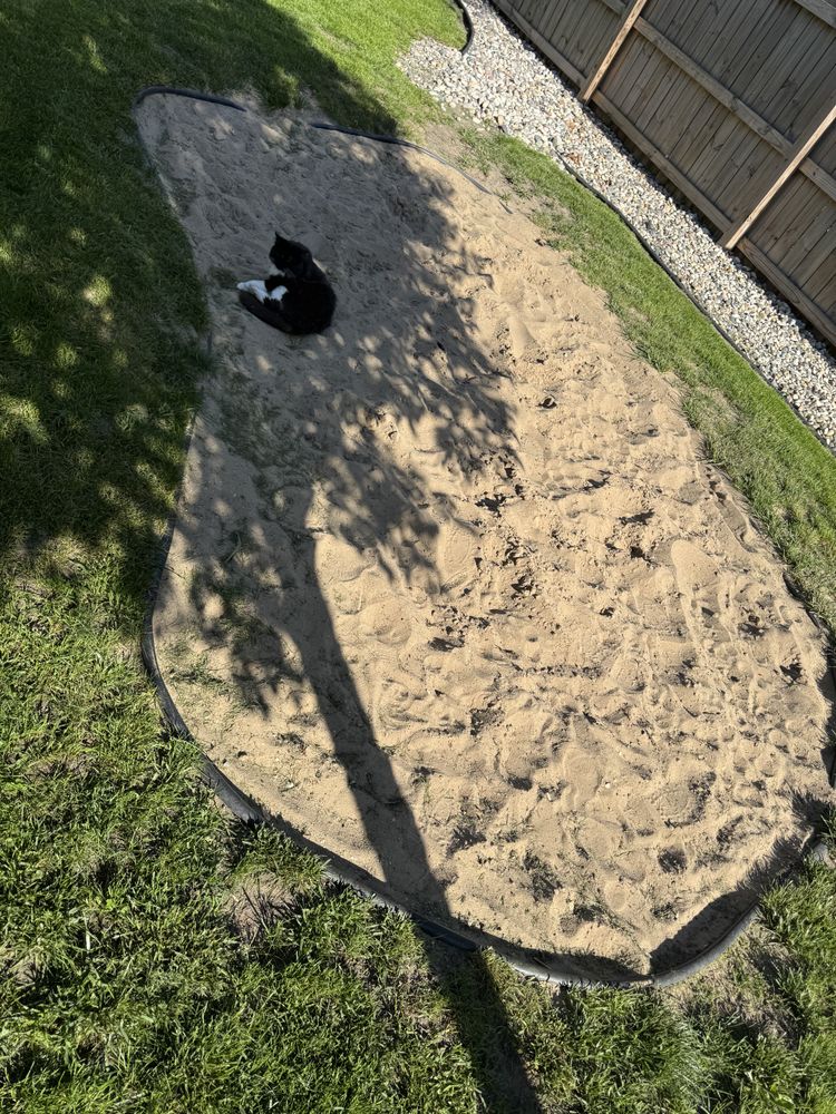 Landscaping Lawn Care for Daugherty's Tough Lawn Care in Essexville, MI