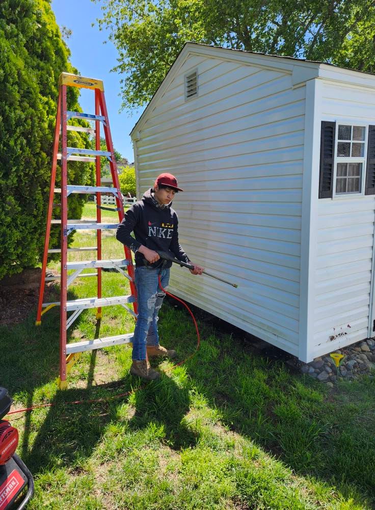 Francos Landscaping LLC team in Rehoboth Beach, DE - people or person
