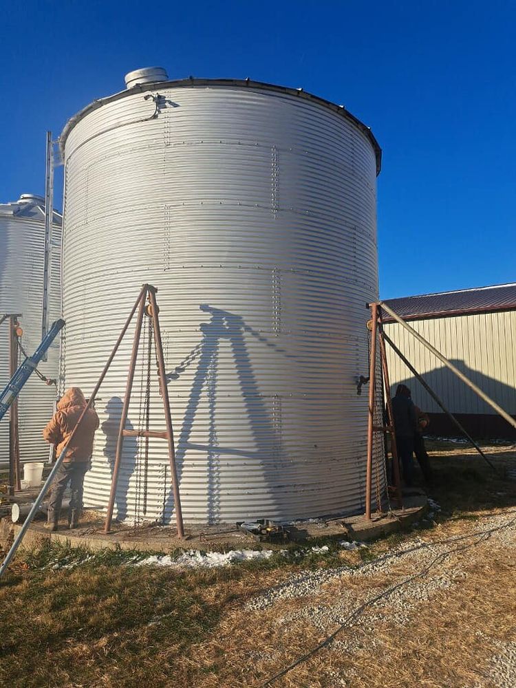 Our Commercial Farm Buns service offers freshly baked buns made with high-quality ingredients for businesses looking to provide a delicious and satisfying dining option for their customers or employees. for Integrity Millwrights & Construction LLC  in Oxford,  IN