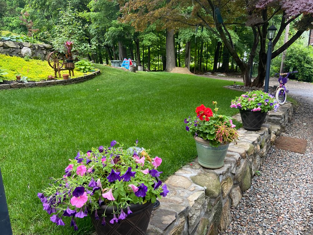 All Photos for Zaldivar’s Lawn Care INC  in Peekskill, NY