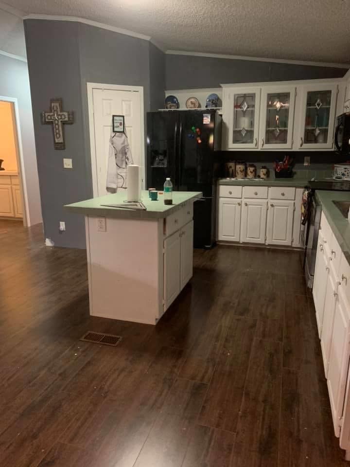 Ice Remodeling team in Vinita, OK - people or person