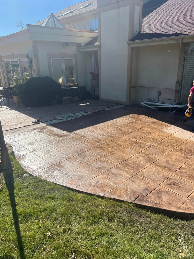   Concrete for Luna Dynasty Concrete in Chicago, IL