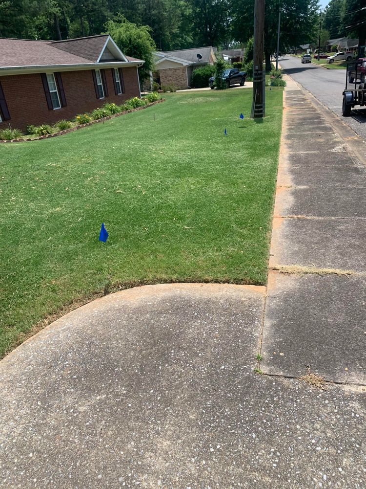 Lawn Care for I&J MicroMegas Lawncare LLC in Jacksonville, AL
