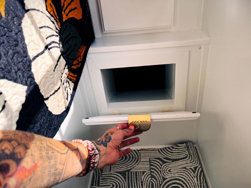 2006 Coachmen Freelander Class C for Mauka to Makai RV Renovations in Los Angeles, CA