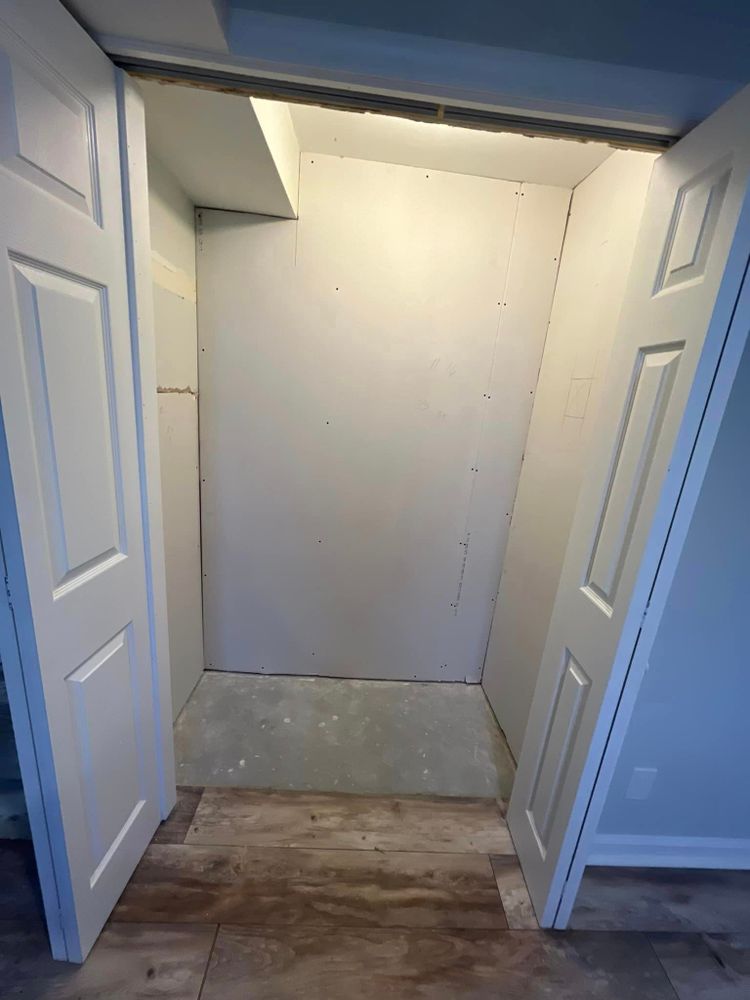 Transform your walls with our expert Drywall Finishing service, ensuring seamless surfaces and flawless finishes. Trust our skilled team to enhance your home's interior aesthetic with precision and attention to detail. for Casp Drywall in Manassas, VA