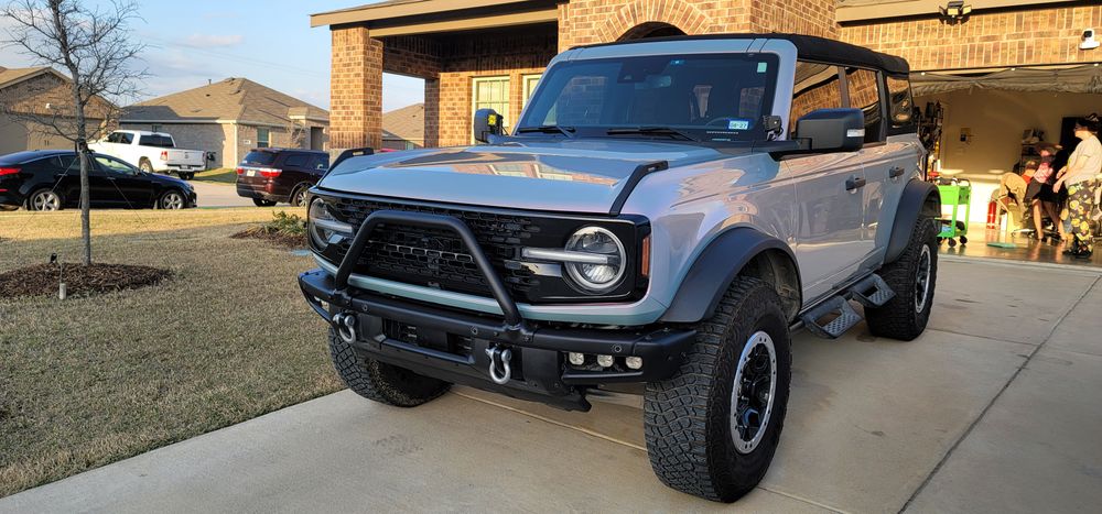 Chameleon Ford Bronco for DB WRAPS in Josephine, TX