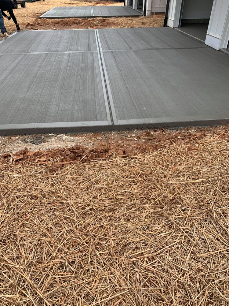 We offer professional concrete slab installation services, providing quality workmanship and materials at competitive rates. Let us help you with your project! for Mireles Concrete in Atlanta, Georgia