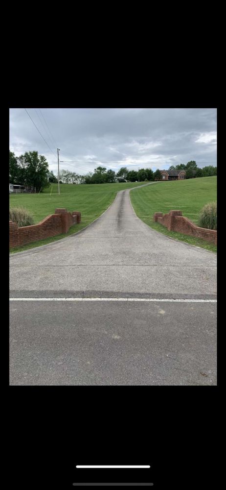 Concrete cleaning for JB Applewhite's Pressure Washing in Anderson, SC