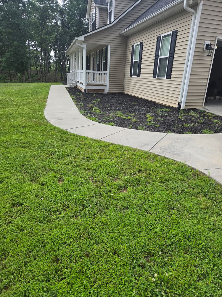 All Photos for Palmour's Lawn Care in Gainesville, GA