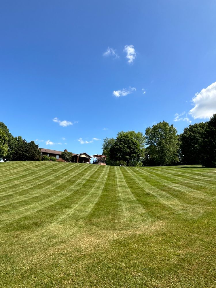 Mowing for Buckeye Lawns & Landscaping LLC in Millersburg, OH