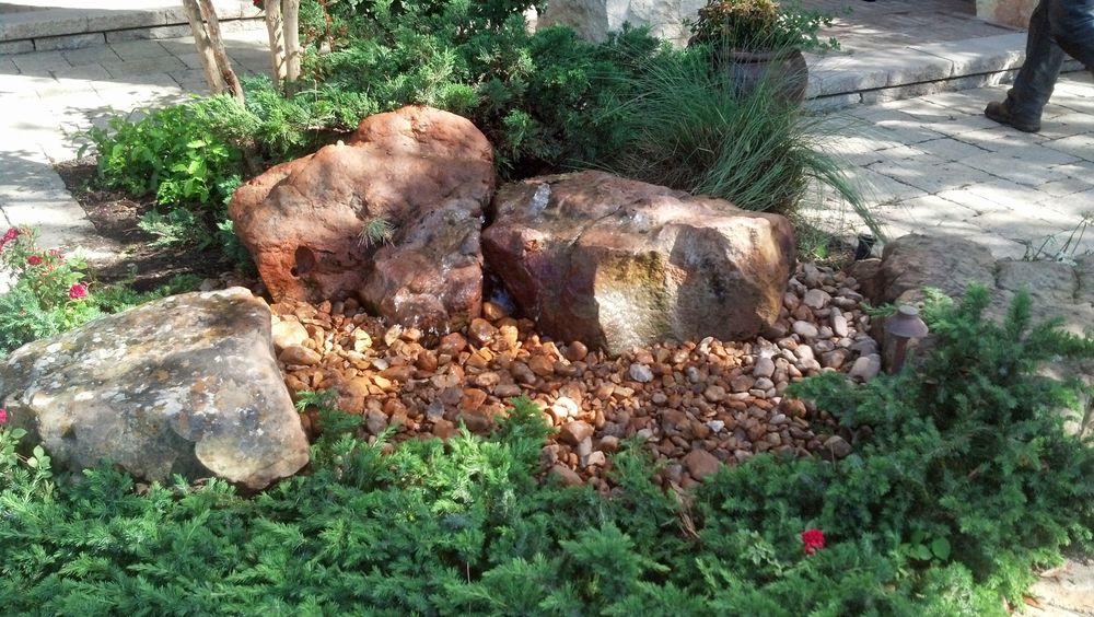 Outdoor Features for Atlas Land Design in Creekside Park, TX