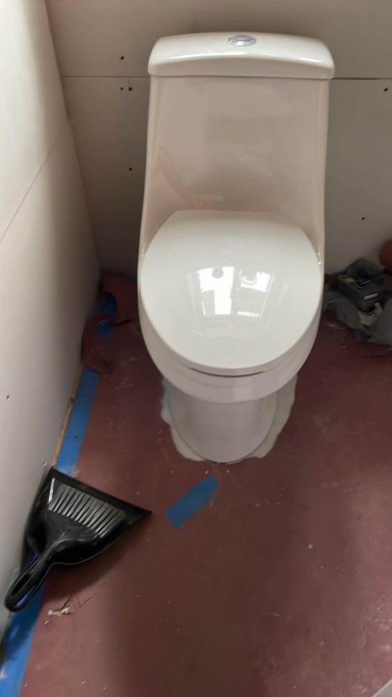 Our professional plumbers specialize in providing top-quality toilet repairs and installations for homeowners. We ensure a reliable and efficient service to keep your bathroom facilities running smoothly. for Scott's Plumbing Repair  in  Gallatin,  TN