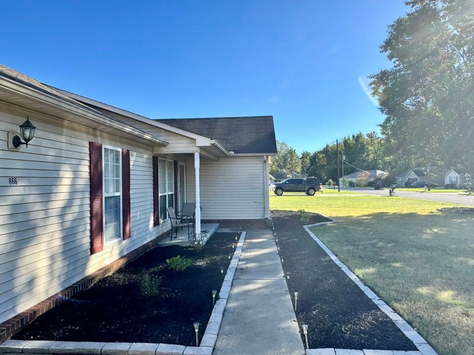 Landscaping for Apex Lawn & Landscaping INC in Dyersburg, TN