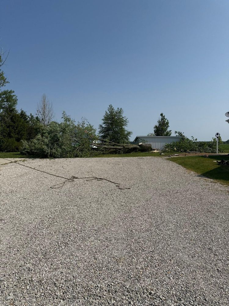 All Photos for Hunnicutt’s Tree Service L.L.C. in Monticello, IN