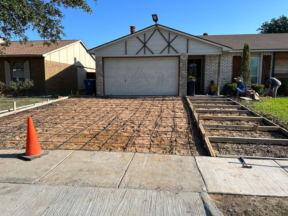 Driveways  for JM Concrete in Dallas, TX