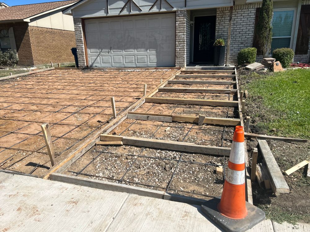 Driveways  for JM Concrete in Dallas, TX