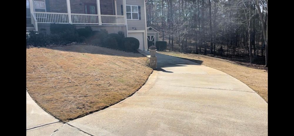 Residential Pressure Washing/Soft Washing for TVISIONZ Pressure Washing, LLC in Milledgeville,  GA