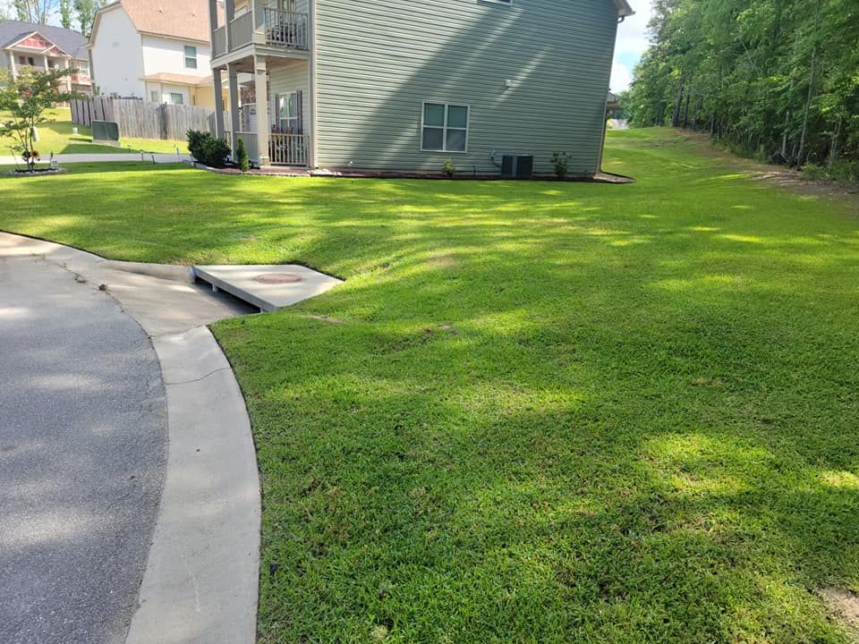 Lawn Care for 1 Man Does It Lawn Service in Columbia, SC