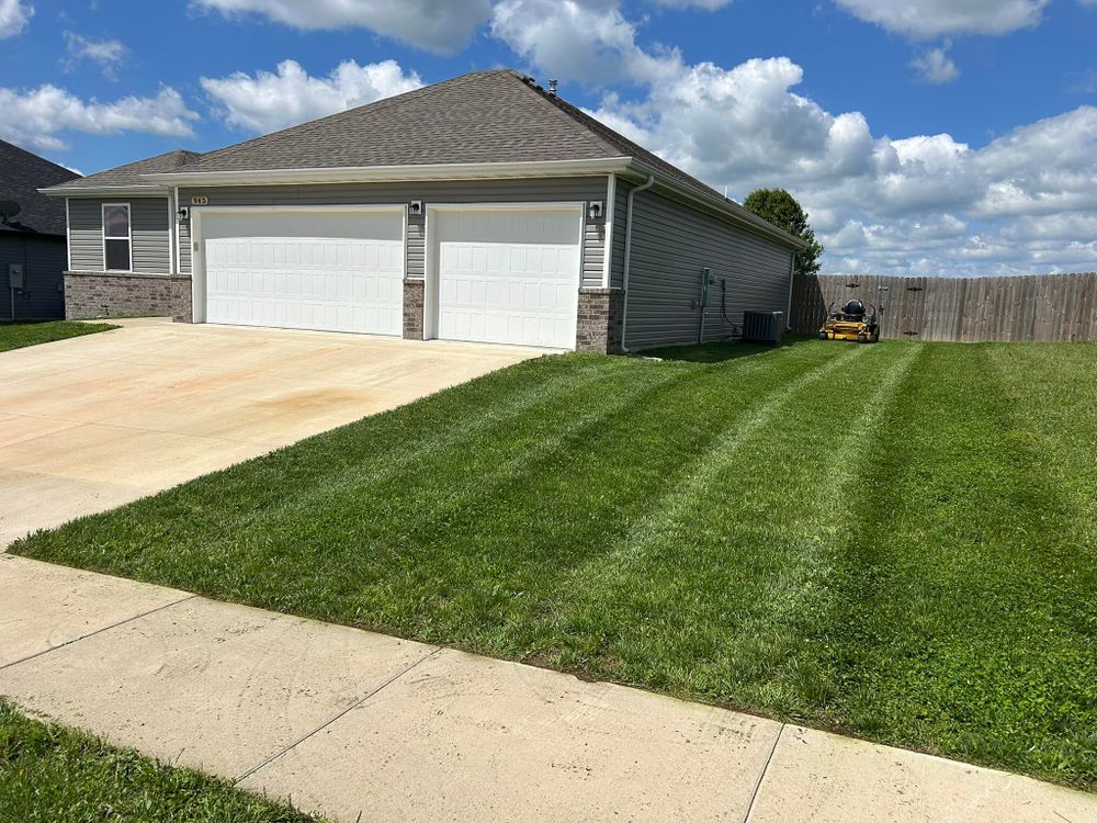 Mowraculous team in Republic, MO - people or person