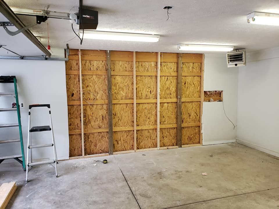 Our expert garage door repair service ensures swift, reliable solutions for any issue. Trust us to enhance safety and functionality, with prompt assistance tailored to meet your home's specific needs. for Baxter Services in Butler County, OH