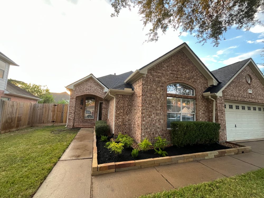 All Photos for Garza Lawncare & Tree Service in Pearland, TX