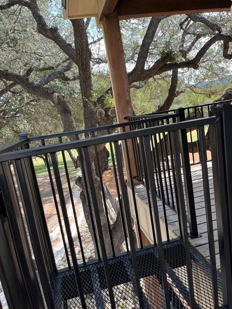 All Photos for De Leon Carpentry & Renovation  in Leakey, TX