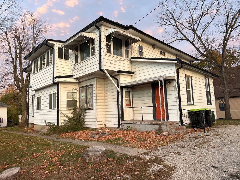 Gutters for Seamless Gutters LLC in Fort Wayne, IN