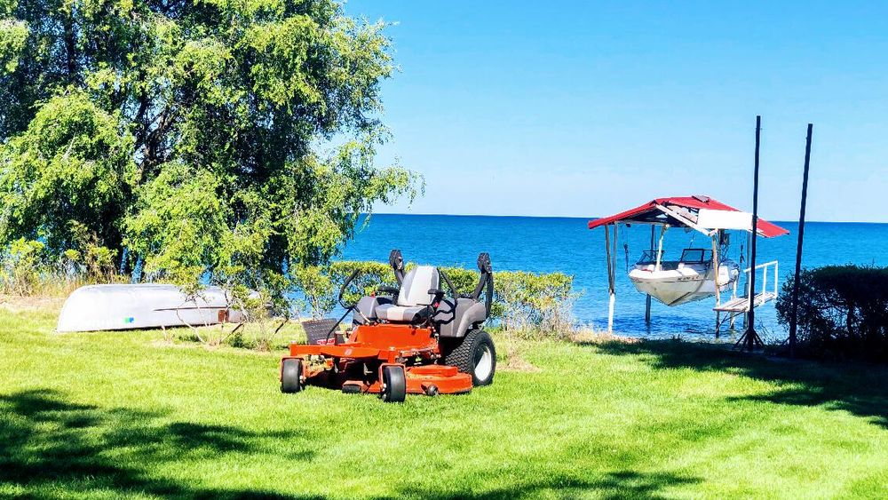 Fall Clean Up for Lake Huron Lawns in Marysville, MI