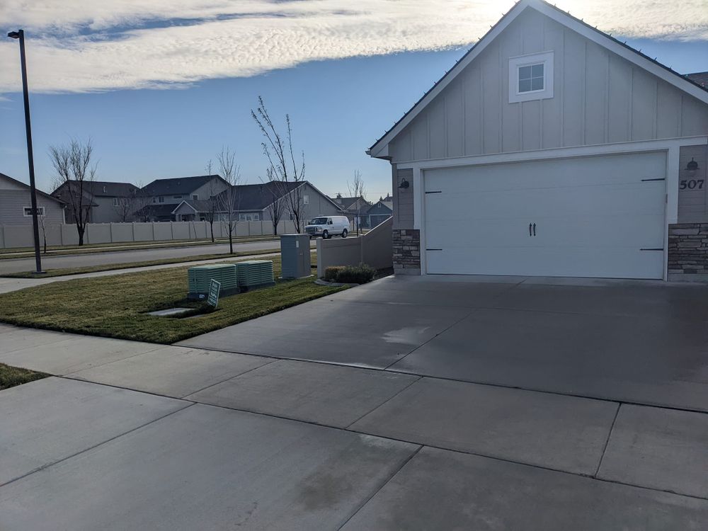 Landscaping for Silvercut Lawncare in Star, ID