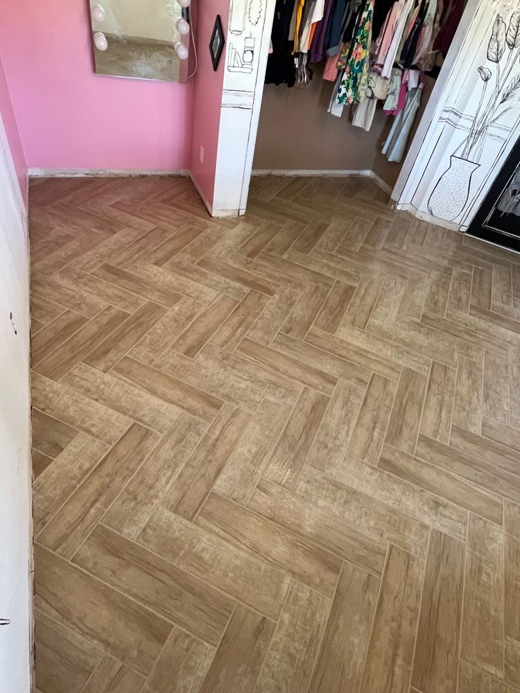 All Photos for Dail Flooring Solutions in Ruskin, FL