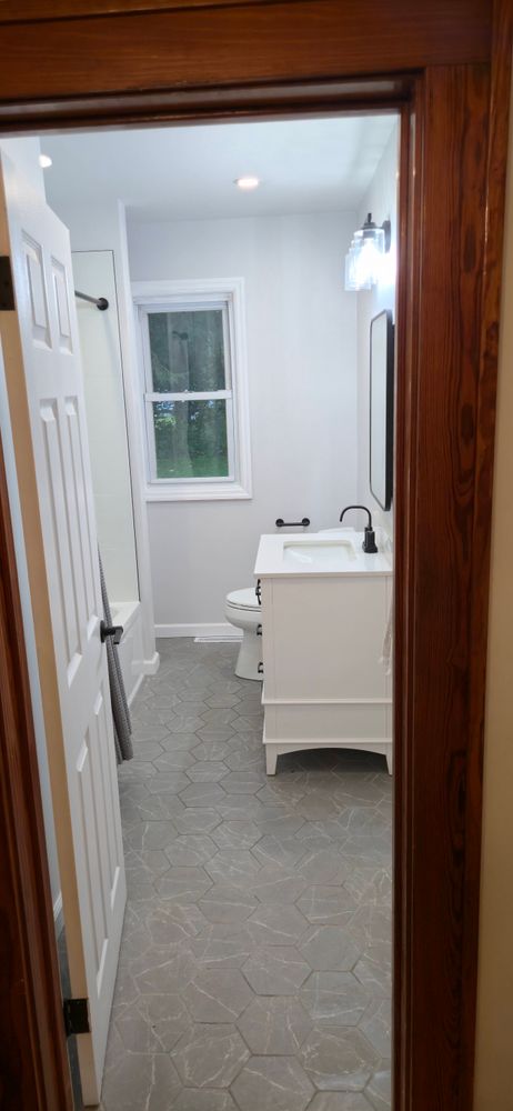 Bathrooms for J.D. Waxman Contracting in West Albany, NY