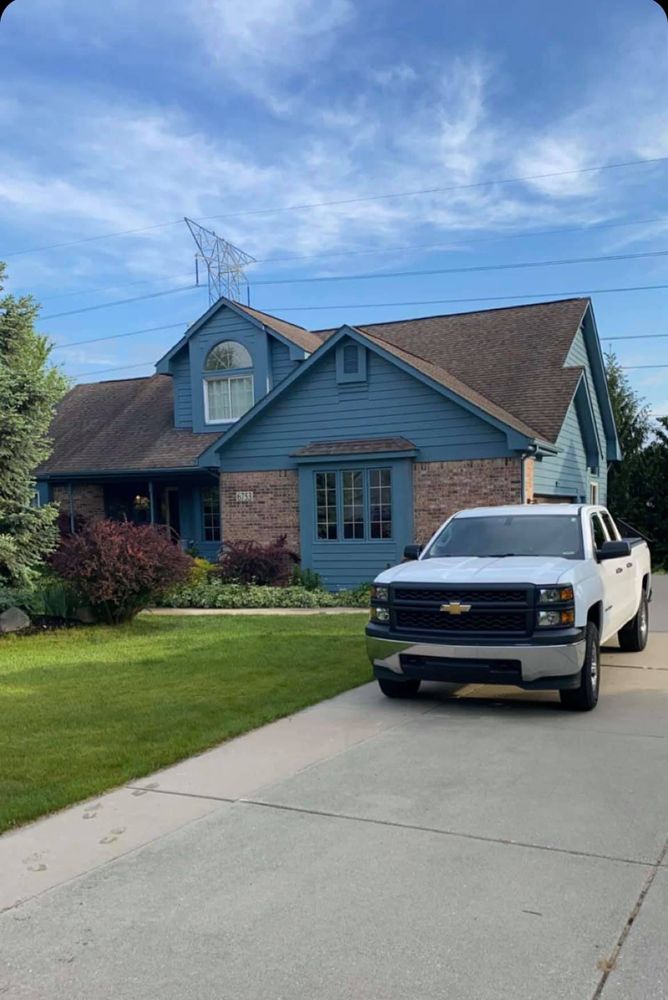 Exterior Painting for Lemos Professional Painting in Waterford Township, MI