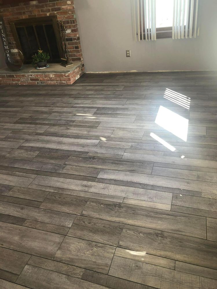 All Photos for Laura Mae Properties in Wolcott, CT