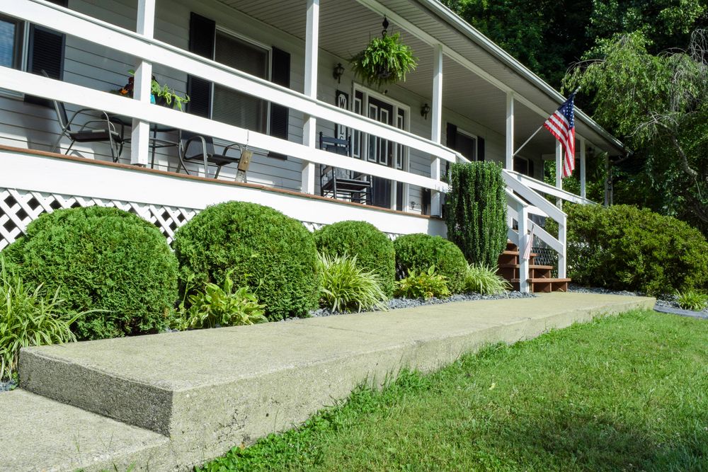 Shrub Trimming for Lamb's Lawn Service & Landscaping in Floyds Knobs, IN