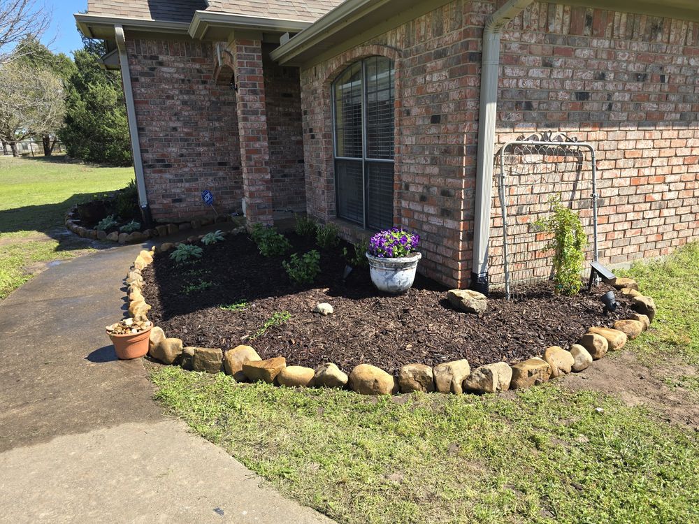All Photos for Ornelas Lawn Service in Lone Oak, Texas