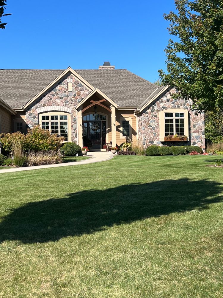 Lawn Care for Trim Seasonal Services in Milwaukee, WI