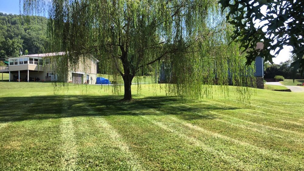 lawn and landscape services for 3R Outdoor in Morristown, TN