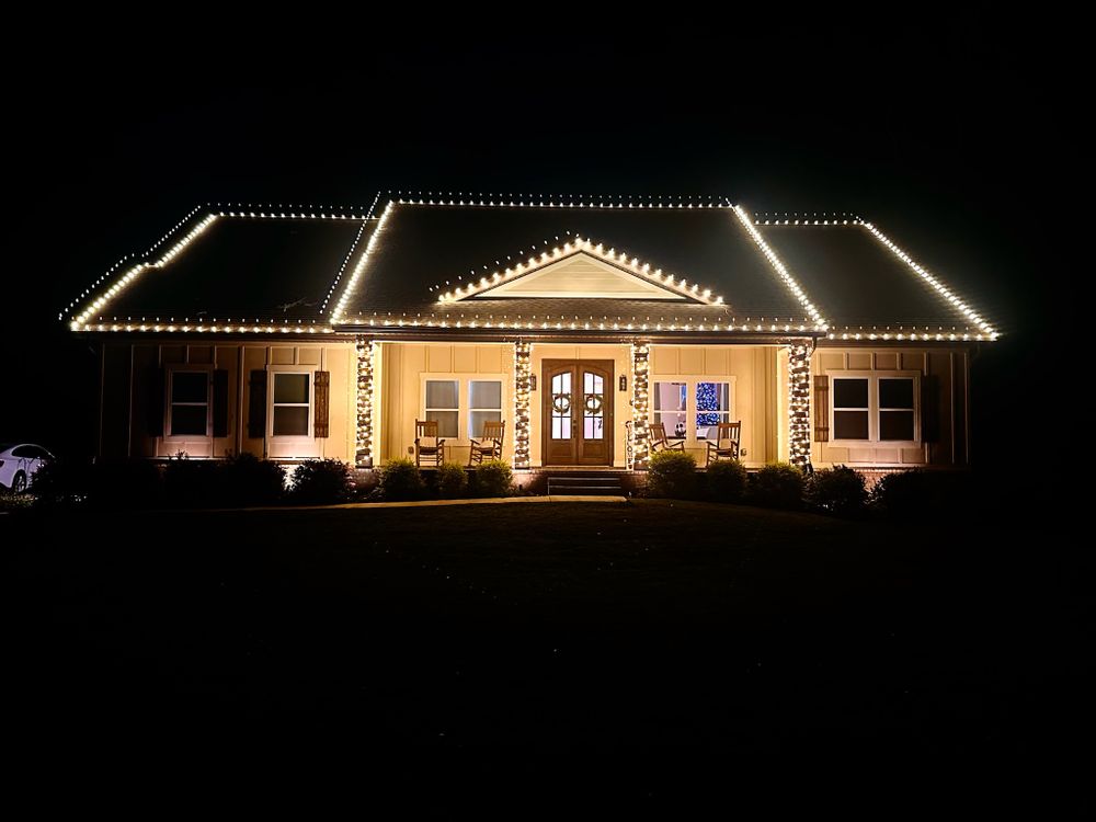 Holiday Lighting for ShipShape Exteriors in  Tallahassee,  FL