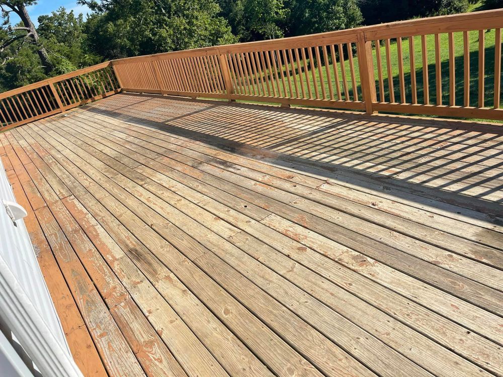 Deck & Patio Cleaning for Flemings Pressure Washing LLC in Gibsonville, North Carolina