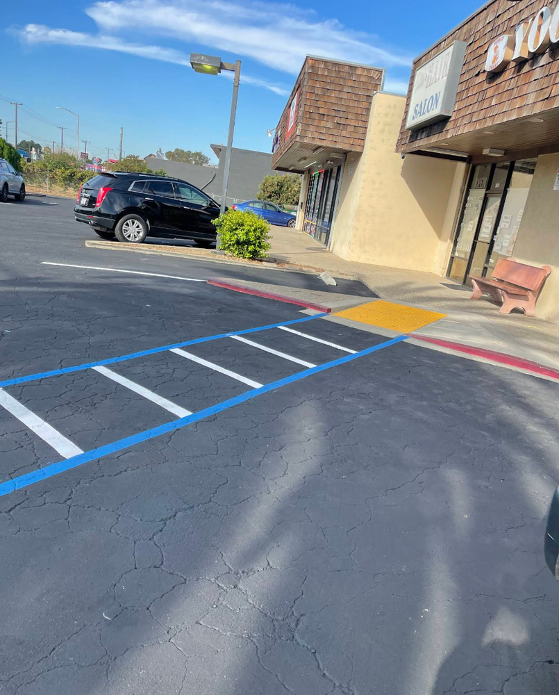 Asphalt and Paving for AGM Paving in Fresno, CA