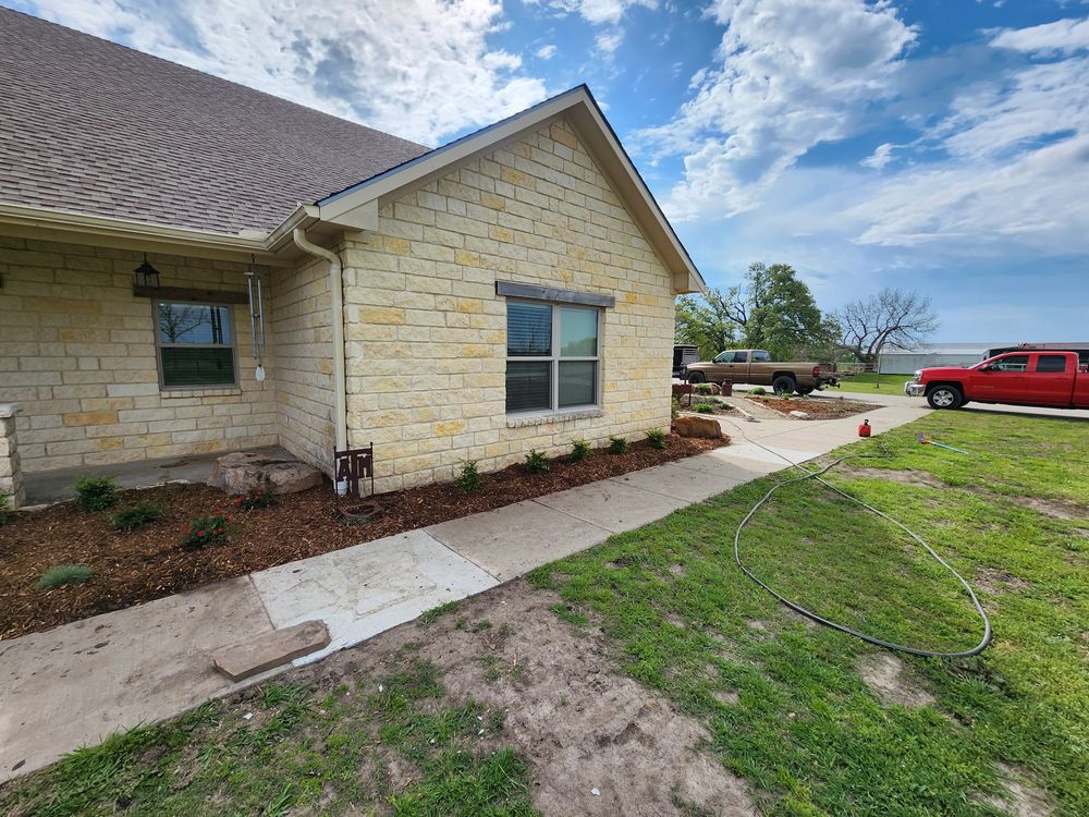 Flower Bed and Shrub Maintenance for Ornelas Lawn Service in Lone Oak, Texas