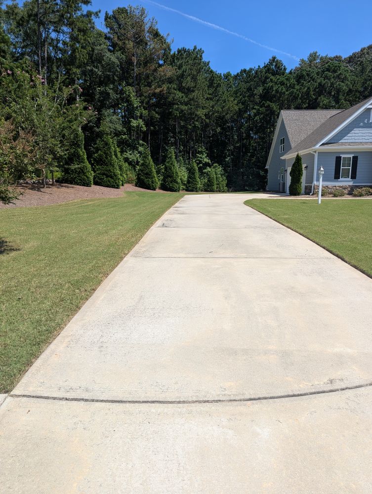 All Photos for Fantastic Lawn Care LLC in Fayetteville, GA